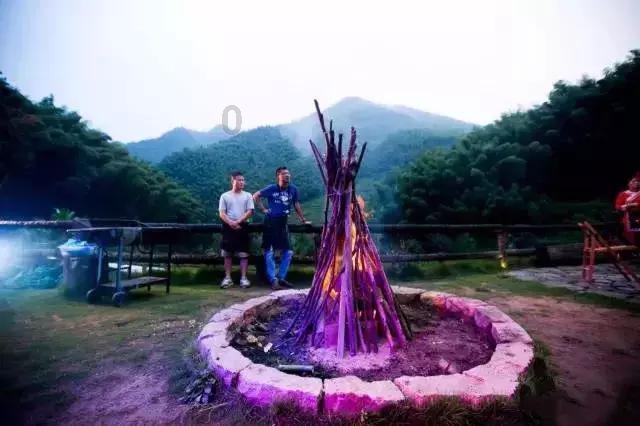 驻贝宁大使彭惊涛出席中油国际尼贝管道项目公司年会暨优秀员工表彰大会