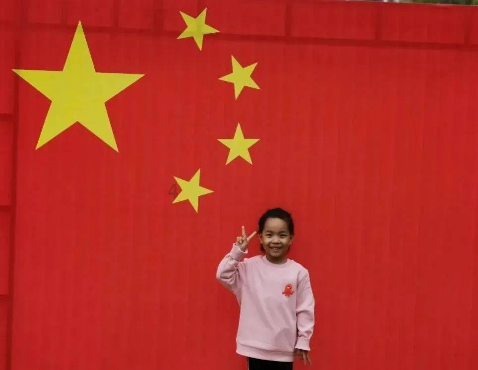 泪目!伊春“小松子”茂名研学之旅圆满收官,机场挥泪告别