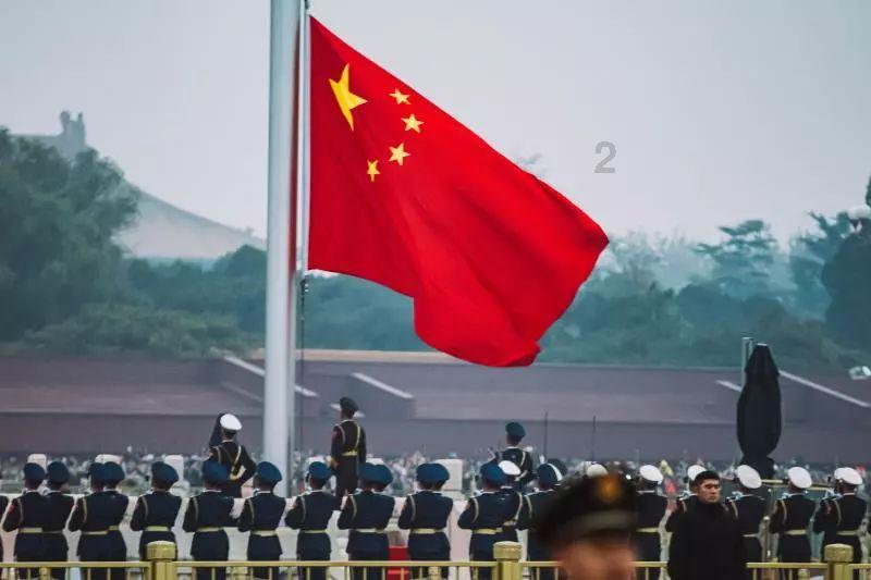 五彩几何塔