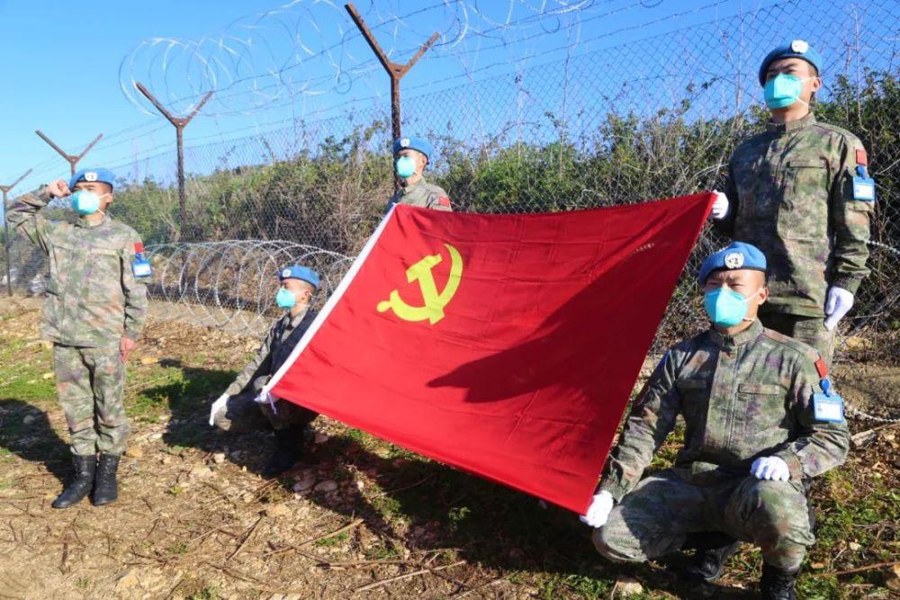 梁山县杨营镇开展“好学济宁·翰墨送福”2024“学习强国”送春联过大年活动
